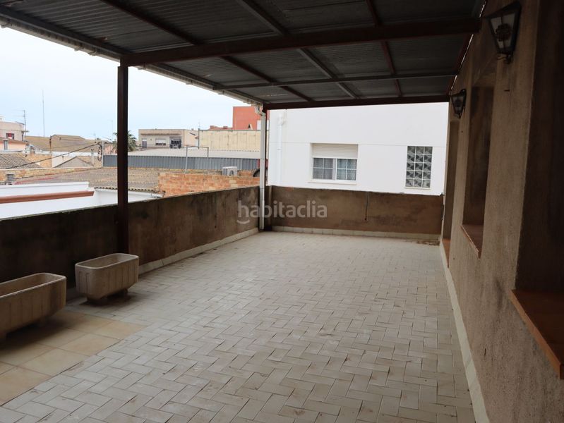 Foto daaa8fd3-cb92-4db5-9834-6a8f076e77a3. Casa amb calefacció aparcament a Deltebre