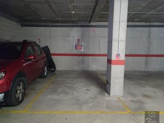 Lloguer Aparcament cotxe  Mig dia. Garaje en alquiler en tortosa.