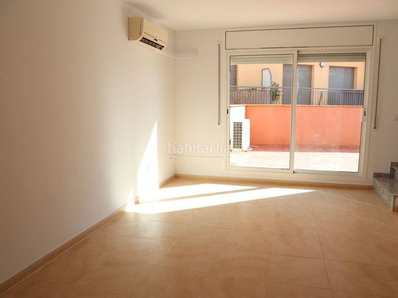 Foto b3ed17f3-599e-494a-af4c-974f4e325500. Rent duplex with heating parking in Sant Jaume d´Enveja