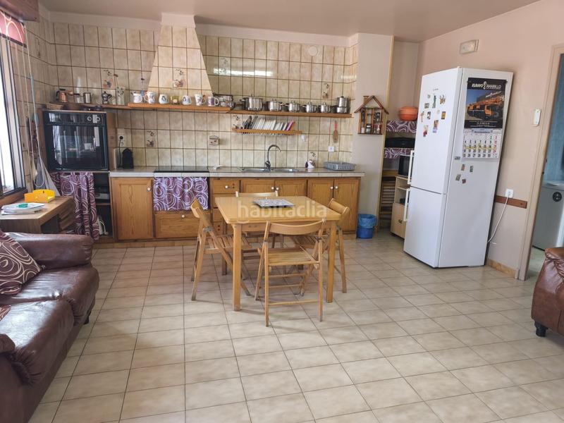 Foto 4236f549-e5ef-4d2c-883e-586d9cbd83c2. Casa amb calefacció aparcament a Centre Sant Carles de la Ràpita