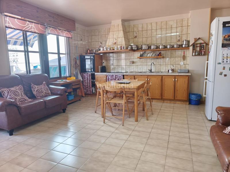 Foto 48e1009d-bb4b-4b7e-9b3a-92d224229f1f. Casa amb calefacció aparcament a Centre Sant Carles de la Ràpita