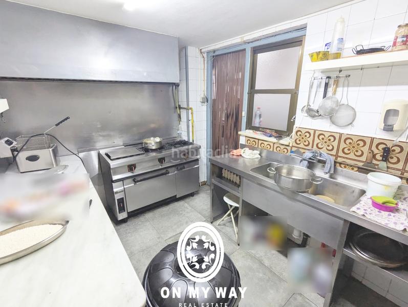 Foto 2f999cb5-faa5-48cb-8d35-5b735e6f4b49. Pas-de-porte local commercial dans Albors Valencia