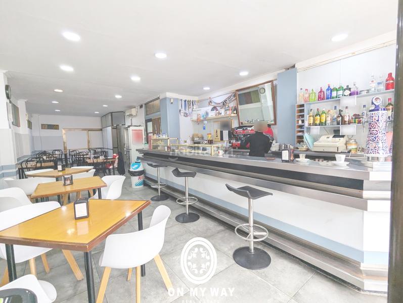 Foto ad971403-f29e-42d1-a86b-7ee30d429a59. Traspàs local comercial a Albors Valencia