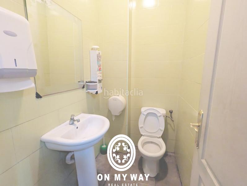 Foto c6351f31-2d77-4e73-b927-0564e9ab68d5. Traspàs local comercial a Albors Valencia