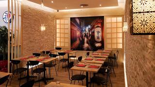 Transfer Business premise in Aiora. Enorme restaurante asiatico - mucho potencial