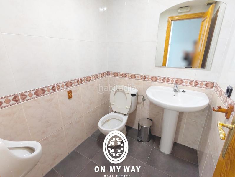 Foto 0135132b-b678-4168-b0b7-dd310c05d10a. Transfer business premise with heating in Malilla Valencia