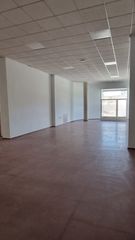 Local Comercial a Avenida de Navarra 9
