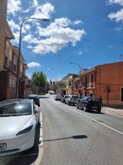 Lloguer Local Comercial a Avenida alcalde carlos carbonell 9 - bajo. Amplio local en avenida