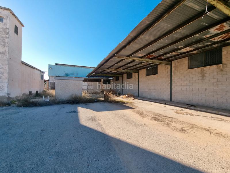 Foto 5b91e05f-b762-4dbf-921b-3098fd476869. Capannone industriale in camino entrepinos b 26 in Aspe