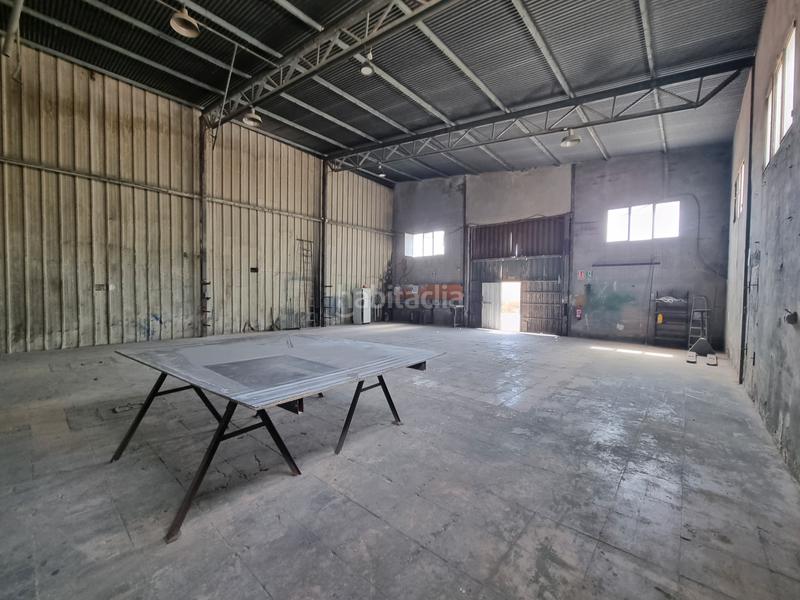 Foto 708ce655-27c8-463f-abda-cf370aee0105. Capannone industriale in camino entrepinos b 26 in Aspe