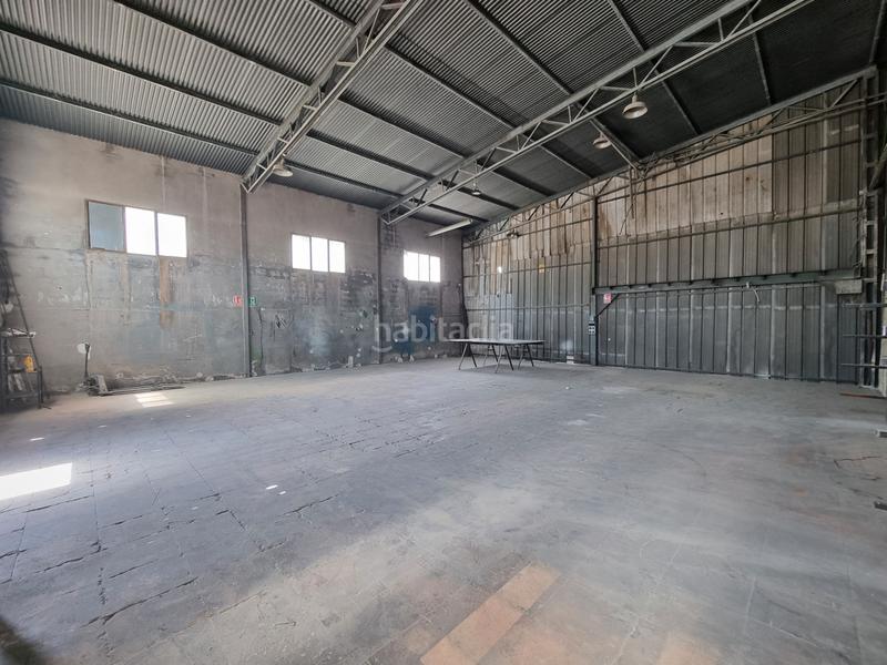 Foto edcbbf20-878d-40a7-afb9-fc3af91de711. Capannone industriale in camino entrepinos b 26 in Aspe