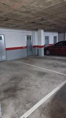 Lloguer Aparcament cotxe a Calle luis calatayud 7. Plaza más trastero de 6m2