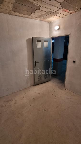 Foto 4c85ddb1-51b7-4dda-927d-b84e6314ae10. Miete autoparkplatz in calle luis calatayud 7 in San Juan Aspe