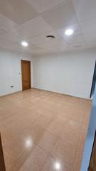 Lloguer Local Comercial a Calle huerto 26. Trastero mediano - todo incluido