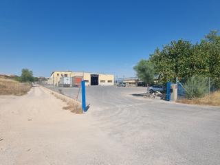Nau industrial a Camino entrepinos b 26. Nave industrial de 4.250m2 interior con gran parcela de 10.650m2
