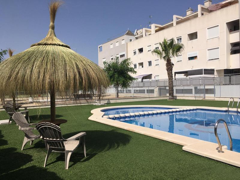 Foto 9f37fe34-dac3-4e39-b410-772b4fd447cd. Alquiler piso en calle ruperto chapi 20 residencial en alquiler larga temporada siete años en Daya Nueva
