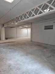 Alquiler Nave industrial en Calle profesor don diego 21. Local/nave con entrada de vehículo
