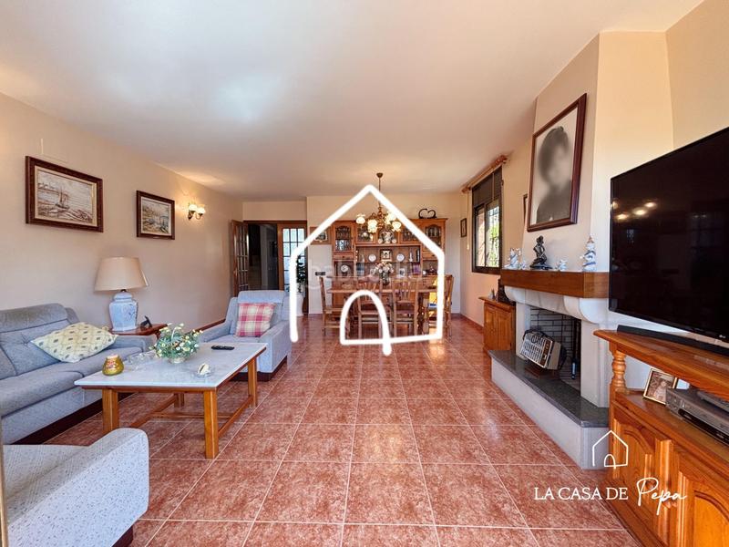 Foto 351fc2b6-11c0-4847-95c5-4d83dda7c835. Xalet amb aparcament a Els Masos - Els Garrofers Coma-ruga