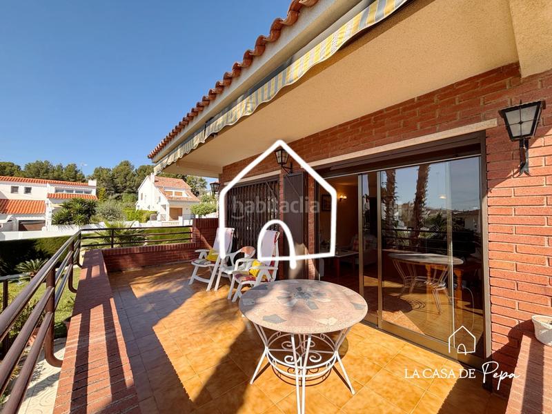 Foto 3bbc21d6-095e-4321-a1bf-6d99f10227d3. Xalet amb aparcament a Els Masos - Els Garrofers Coma-ruga