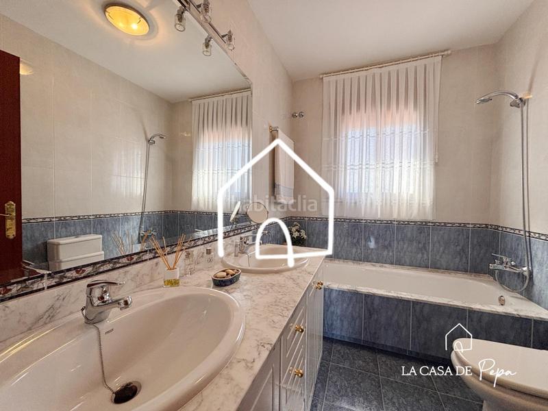 Foto 411b0798-48da-41eb-9309-336d41877bb3. Xalet amb aparcament a Els Masos - Els Garrofers Coma-ruga