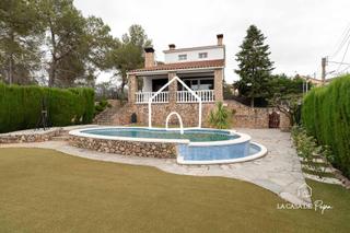 House in Olesa de Bonesvalls. Vivir con espacio, estilo y naturaleza  casa a 4 vientos en oles