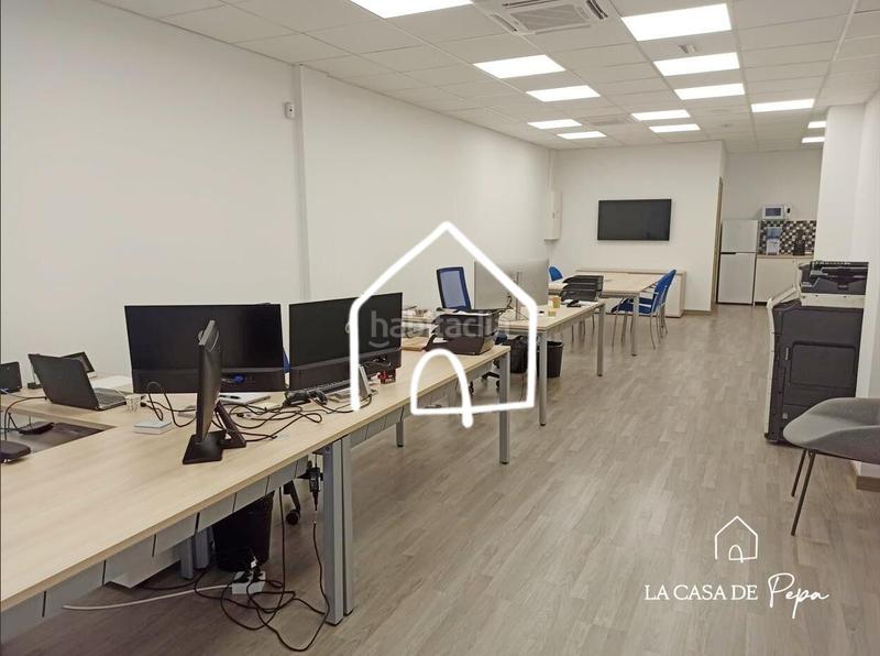 Foto c19b09bf-0f08-4b21-be5a-6afef6817d07. Locale commerciale in Centre Viladecans