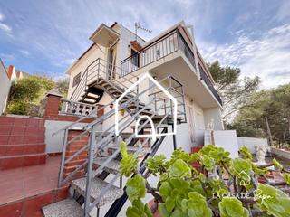 Maison à Bisbal del Penedès (La). Casa a 4 vientos con dos viviendas independientes en la bisbal d