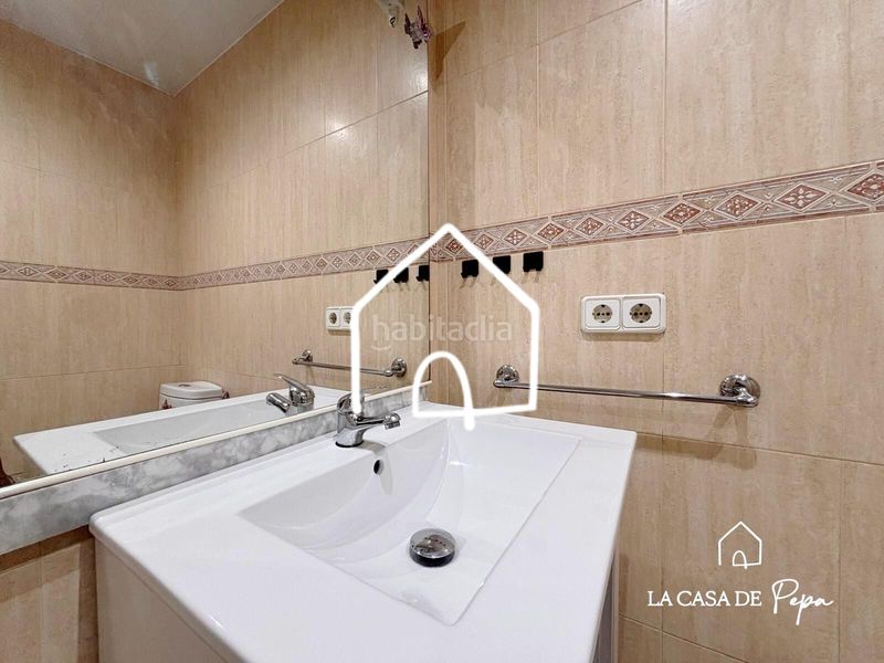 Foto 2486642e-467a-431e-a485-7ff4256b307c. Planta baixa a Centre Viladecans