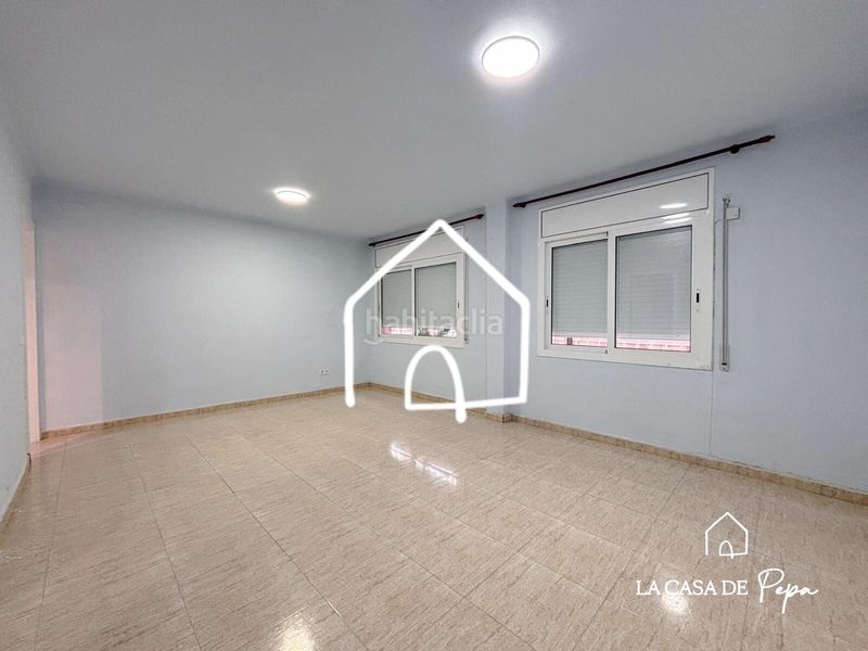 Foto 52e1149b-fd96-4655-8b3c-dca420c20054. Planta baixa a Centre Viladecans