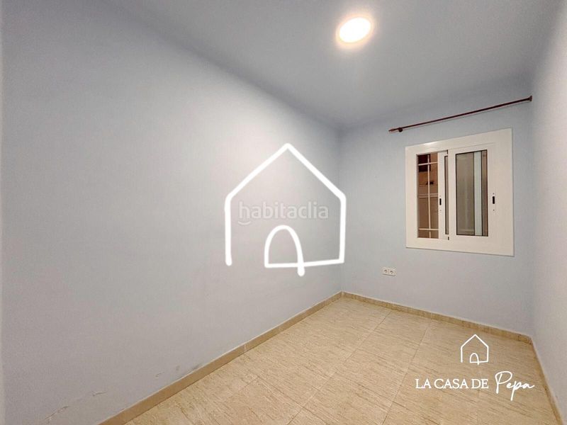 Foto 859c0e2a-364e-4569-b3a9-f2ca72c47bf5. Planta baixa a Centre Viladecans