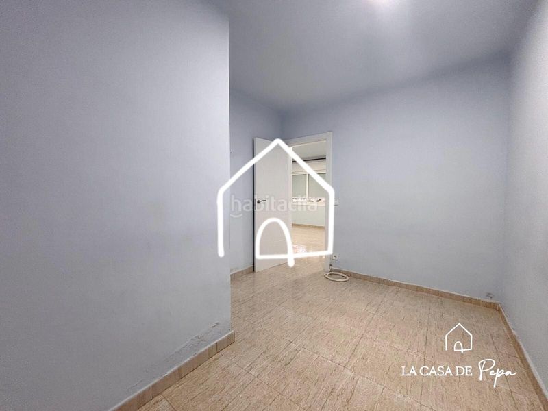 Foto f32a5cc0-02e3-46c7-b771-7e9aeefab5ce. Planta baixa a Centre Viladecans