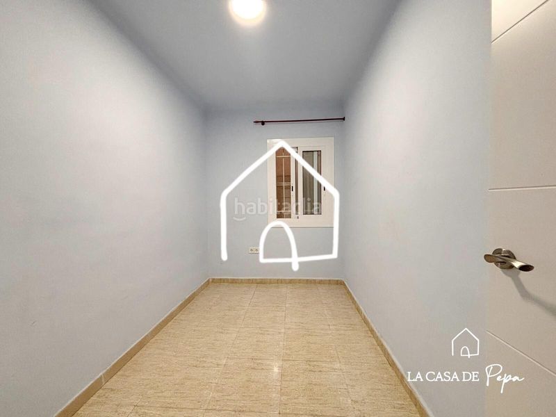 Foto fdc15146-c243-45fc-b64d-832ed5641083. Planta baixa a Centre Viladecans