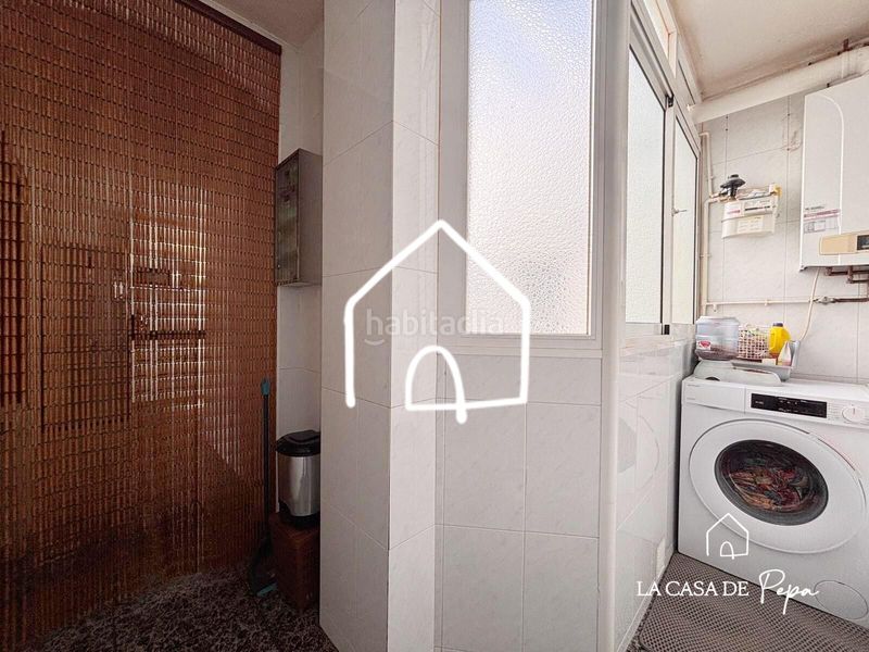 Foto 4ae8b7a9-c4d7-4445-9bb8-a304f7b281f8. Àtic amb calefacció a Centre-Estació Gavà