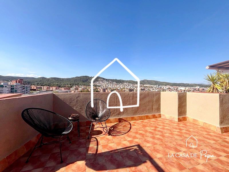 Foto cfd9b113-25d8-47bc-9ad8-b5d4c49cf978. Àtic amb calefacció a Centre-Estació Gavà