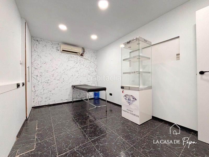 Foto 0dd42d3b-1392-4675-9cf0-0dd6167045ab. Local comercial a Centre Viladecans