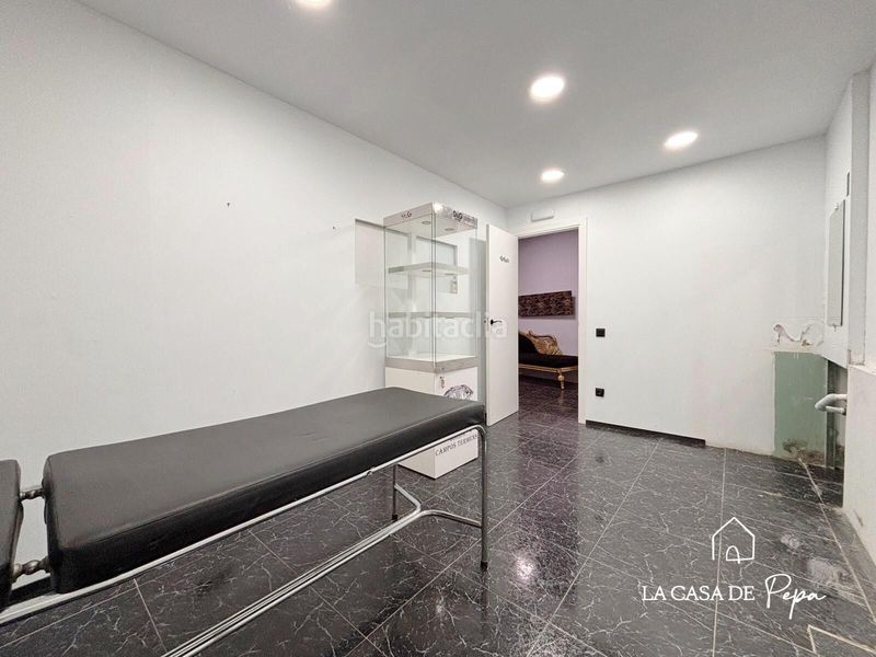 Foto 2f64e8e0-80b9-4550-b5fe-87b8ae4f9175. Local comercial a Centre Viladecans