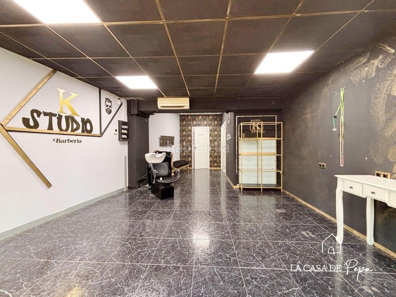 Foto b75eb5a5-a7a7-438f-a5a2-0340cdd1a98e. Local comercial a Centre Viladecans