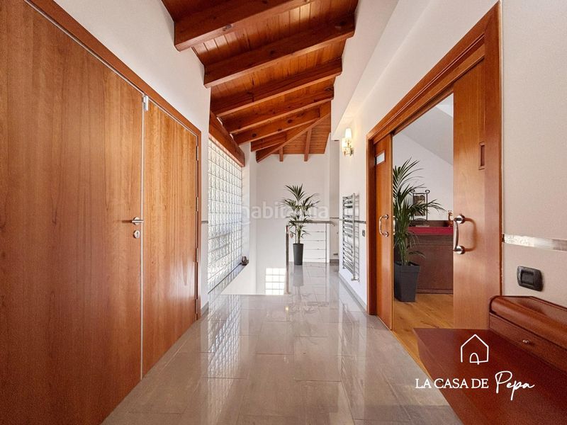 Foto 7f9f3d9a-5ce2-4ec6-93e5-8f378914a24b. Casa amb calefacció aparcament piscina a Begues
