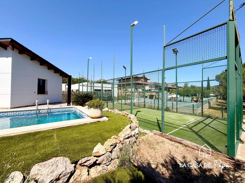 Foto 87890e97-13d8-4e9f-a3cb-9feabd0f09ef. Casa amb calefacció aparcament piscina a Begues