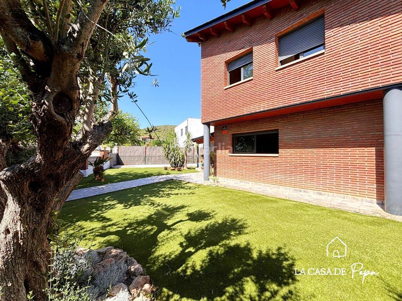 Foto 87e2b81a-500d-4d30-9353-6628e61c6f0f. Casa amb calefacció aparcament piscina a Begues