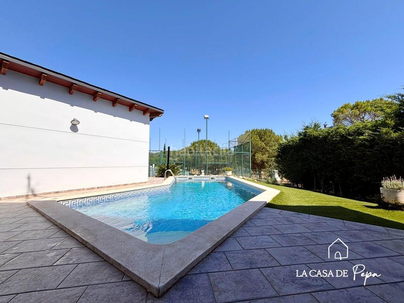Foto a1ccdb13-2658-4bbd-9282-31482964e628. Casa amb calefacció aparcament piscina a Begues