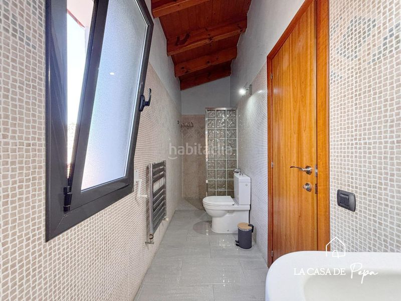 Foto c7f0f989-14d3-497e-9268-5c2b3c9abcce. Casa amb calefacció aparcament piscina a Begues