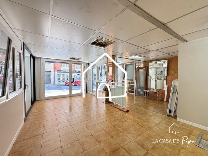Foto 6ed3a601-188a-44e4-8285-5aaadffbf4db. Local comercial a Centre Viladecans
