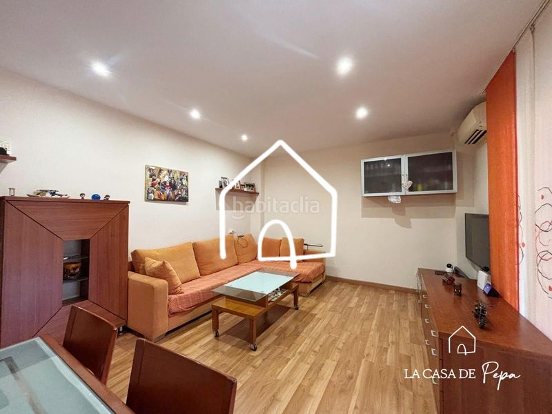 Foto ebfd78dd-0783-4e9b-a0f7-05ef111eb9d6. Piso  con terraza de 140m2 en La Roureda Viladecans