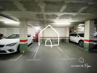 Parking voiture à La Roureda. En venta 3 plazas de parking en calzina