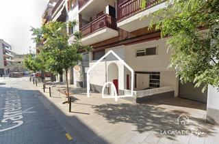 Aparcament cotxe a Centre. Plaza de parking en venta  barrio salas