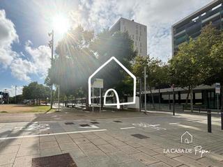 Aparcament cotxe a Centre. Plaza de parking en vilamarina