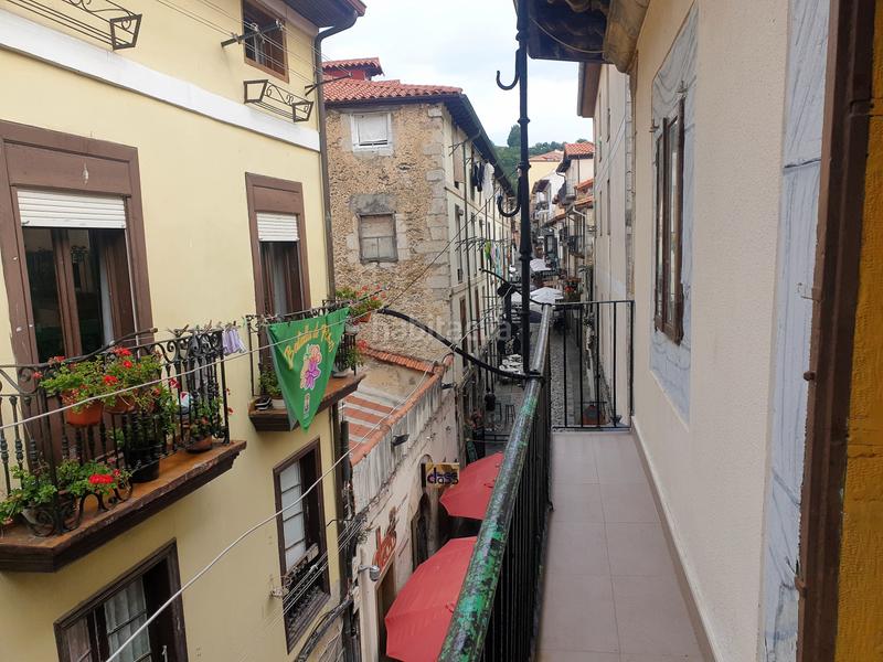 Foto 12bbef43-82e1-41bd-b3f6-df405bbb6e9b. Pis a calle ruamayor 8 a Centro Laredo