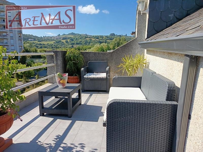 Foto bede5283-7eca-4ceb-8700-a3eabf1a57d0. Àtic a calle padre ignacio ellacuría 119 a Carlos V Laredo