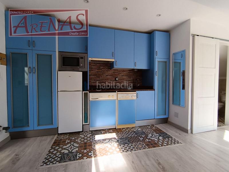 Foto ec62333a-31dc-4f2d-ad7a-22f3920b1497. Àtic a calle padre ignacio ellacuría 119 a Carlos V Laredo